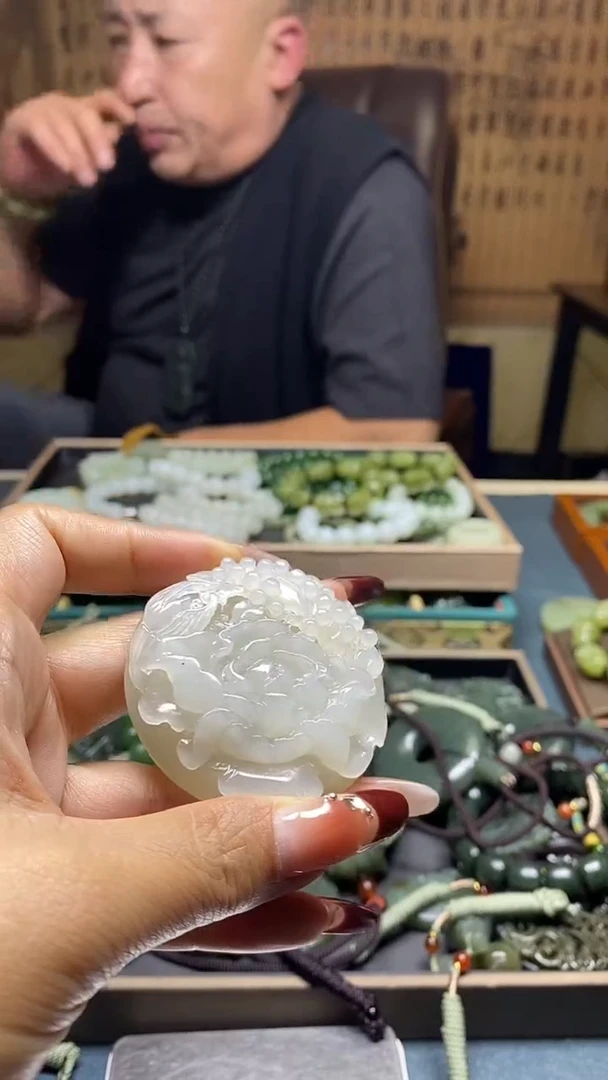 颈饰未镶嵌和田玉拍一发一