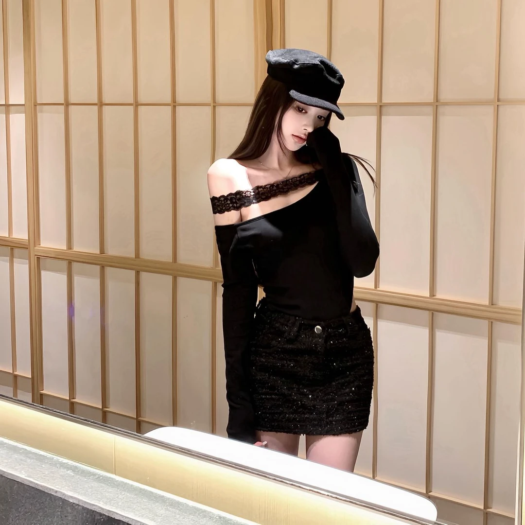 黑色蕾丝一字肩长袖t恤女2025新款秋季内搭打底辣妹性感显瘦上衣