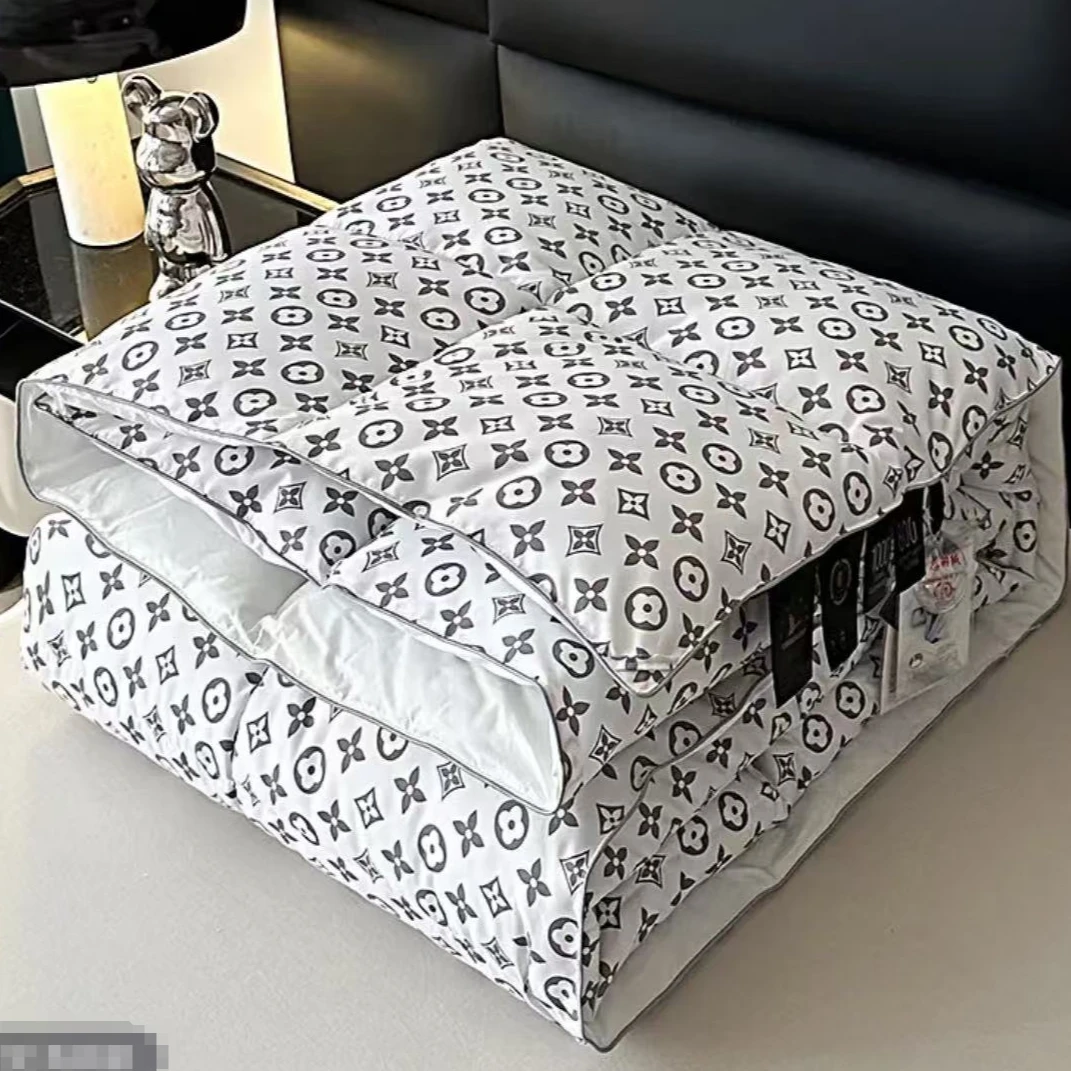 白鹅绒保暖羽绒被单人冬被印花牛奶被芯绒被机洗夏被