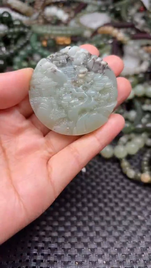 颈饰未镶嵌和田玉1