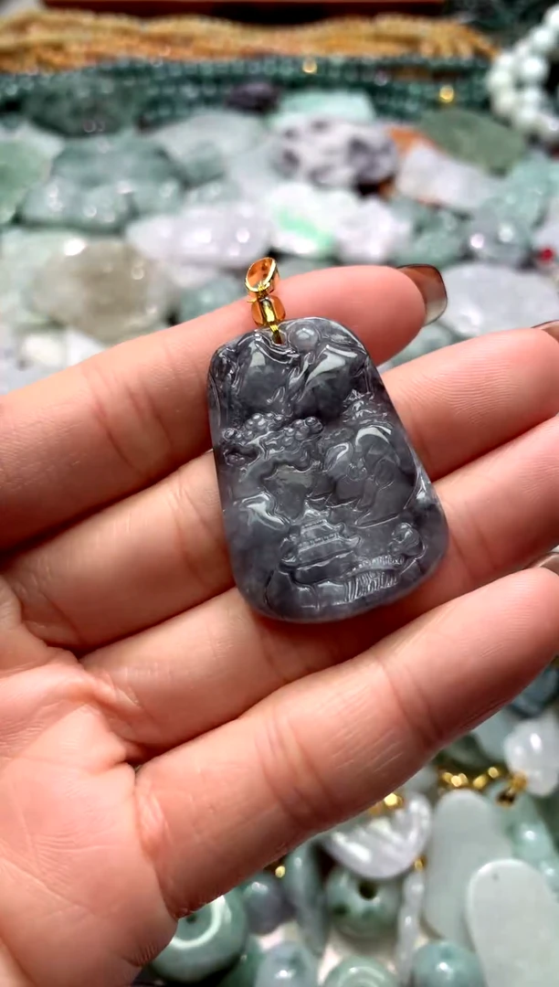 颈饰未镶嵌翡翠1