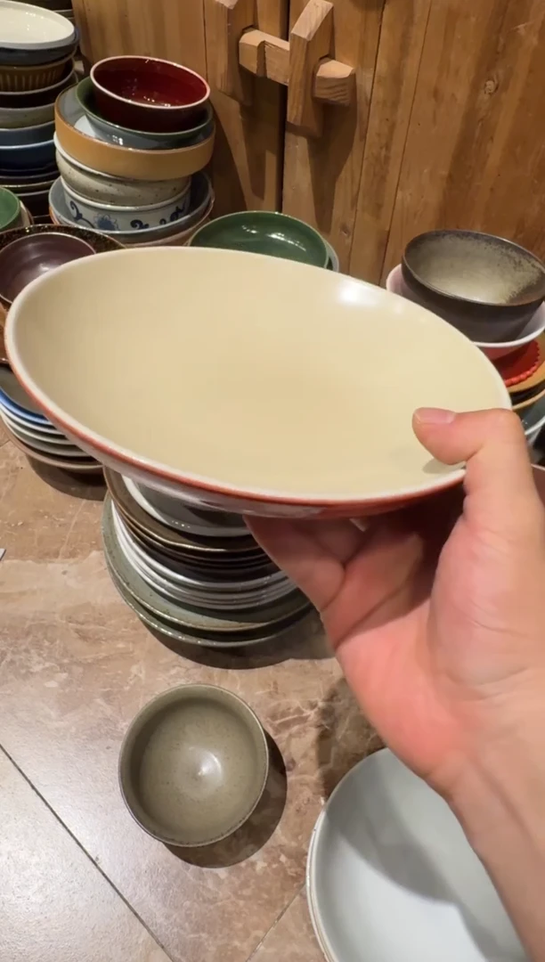 瓷片z****子135外红内黄锅盘1个