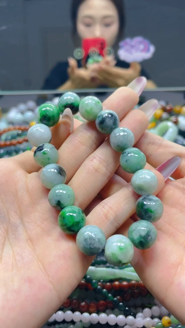 颈饰未镶嵌翡翠13MM/Q/翡翠A货，一件也是批发价