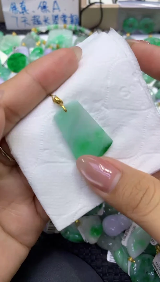 颈饰未镶嵌翡翠天然缅甸A货翡翠