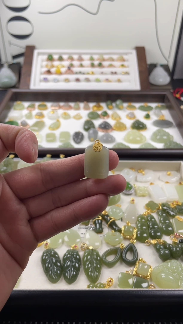 吊坠(不含链)银S925镶嵌和田玉1