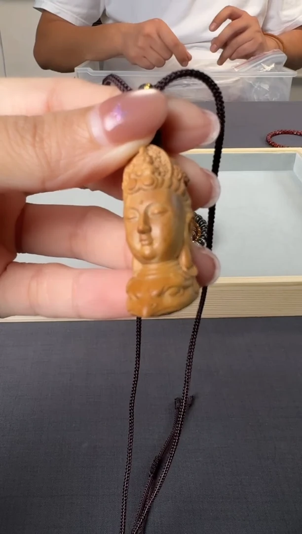 檀香木吊坠老山檀雕刻吊坠