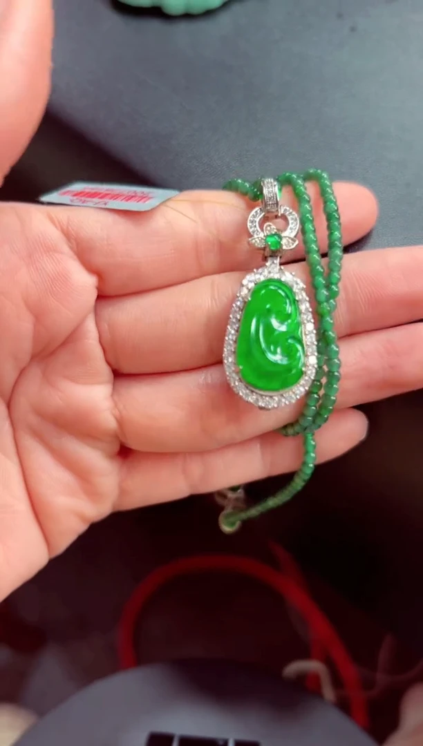 吊坠(不含链)未镶嵌翡翠天然翡翠