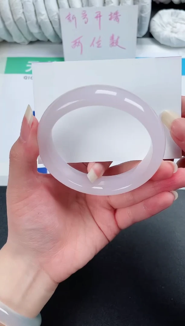 【闪购商品】石英质玉手镯合金150-61.5