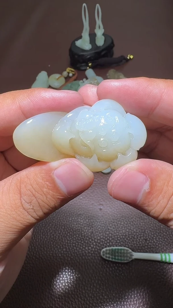 未镶嵌和田玉挂件和田玉