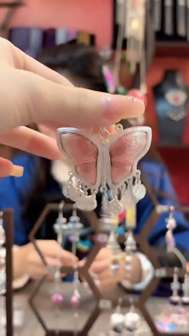 织绣云织谣民族风精美饰品   328