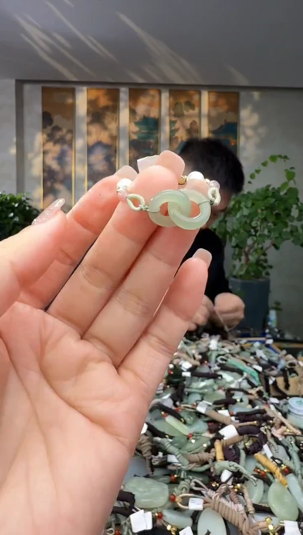 未镶嵌和田玉挂件拍一发一
