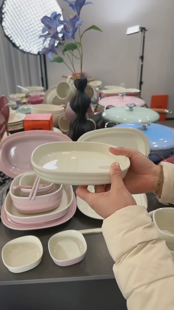 【闪购商品】瓷7.9英寸方形深盘-奶油白