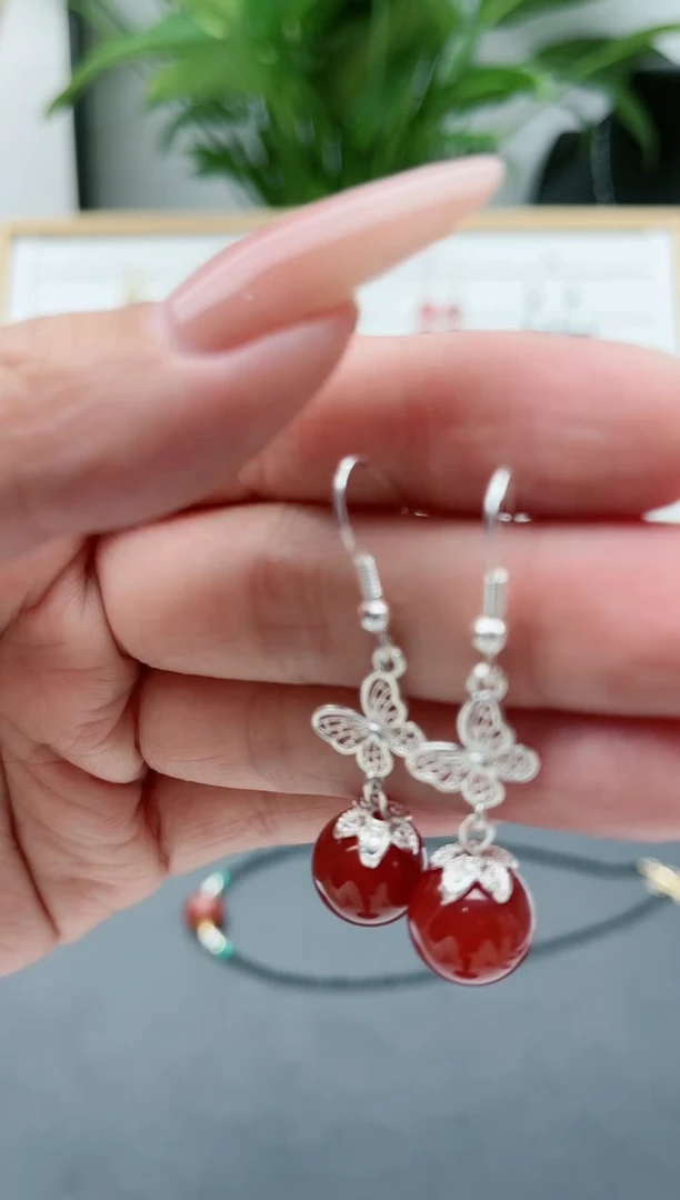 【闪购商品】南红玛瑙耳饰银S925镶嵌306