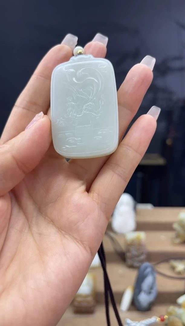颈饰未镶嵌和田玉1