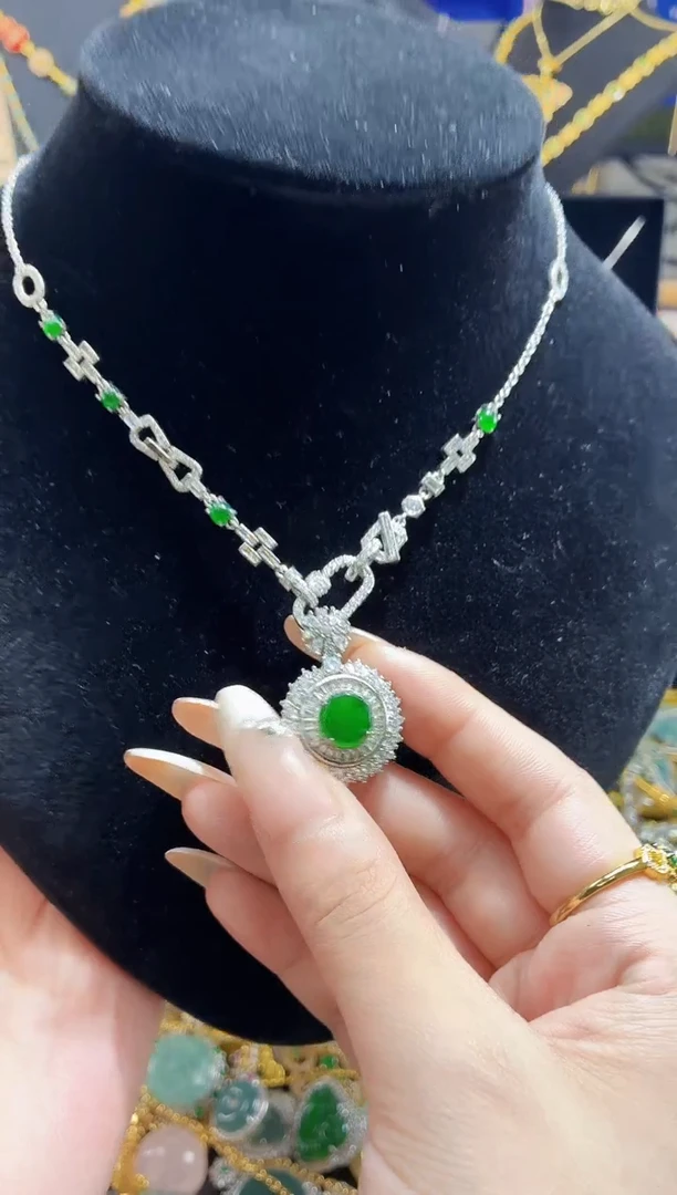 翡翠未镶嵌吊坠(不含链)天然翡翠a货 多样性发其一