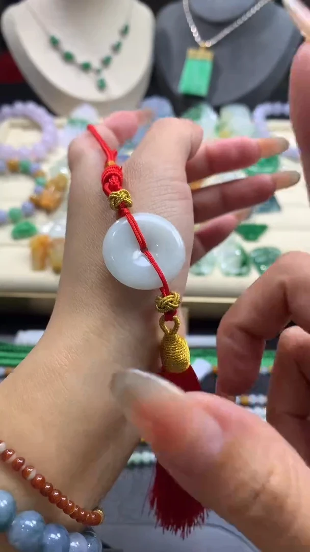 【闪购商品】翡翠颈饰未镶嵌翡翠