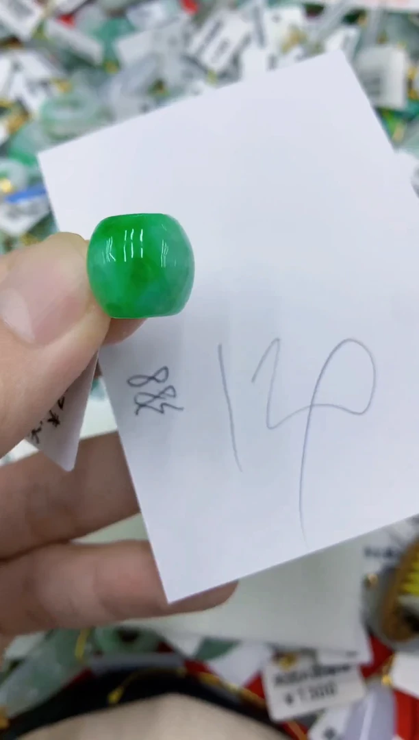 颈饰未镶嵌翡翠11111111111