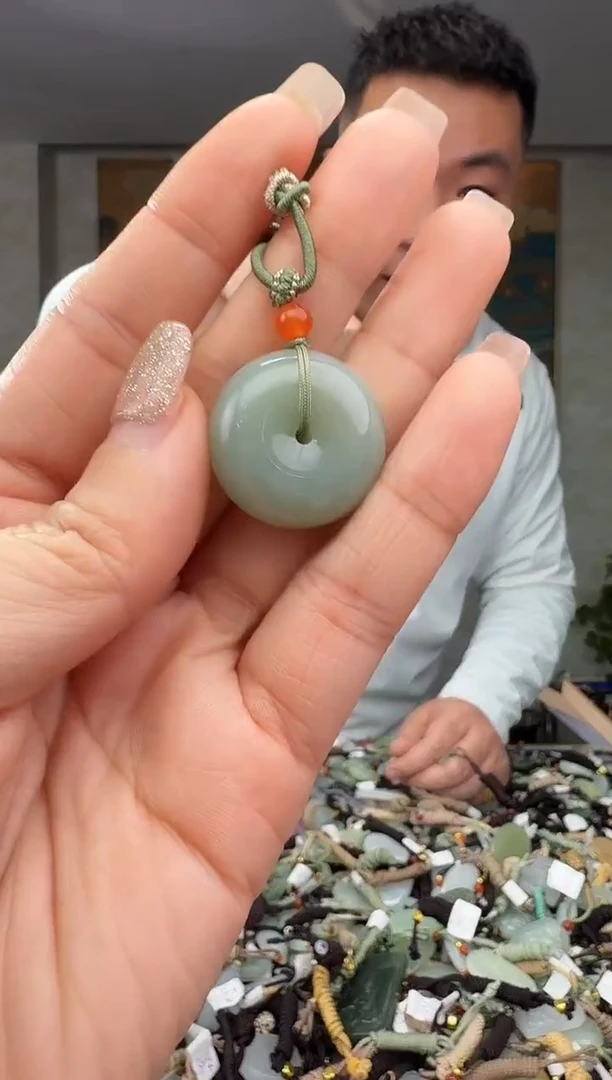 颈饰未镶嵌和田玉拍一发一多样性发货