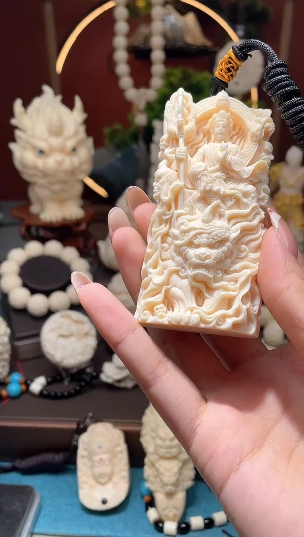【闪购商品】菩提根/象牙果吊坠【重工版】地藏