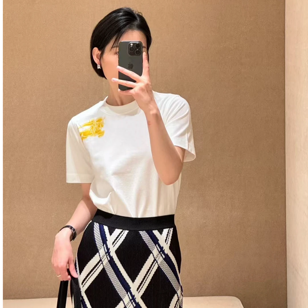 99新 BURBERRY/博柏利 012554 战马刺绣Logo短袖T恤 S码