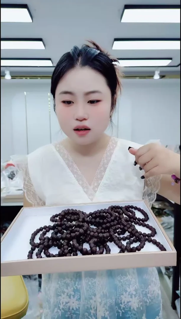 香榧木1027降真香单圈手串