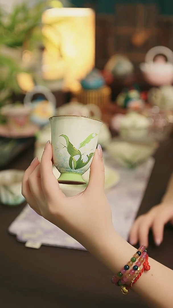 闪购陶瓷茶具 铃兰花高足花口杯