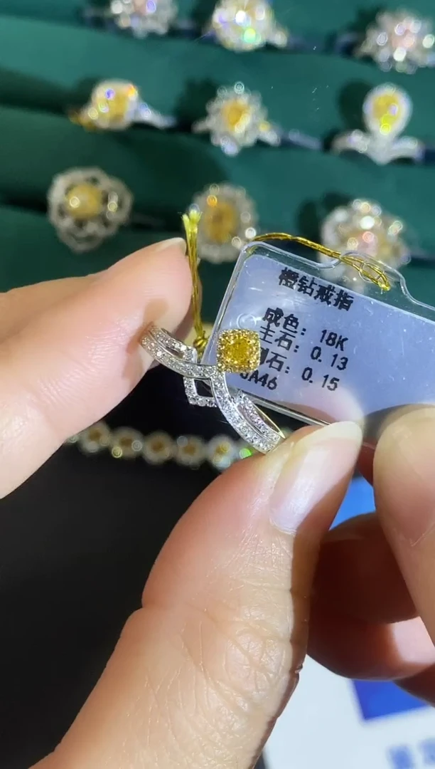 18K金镶嵌戒指钻石13