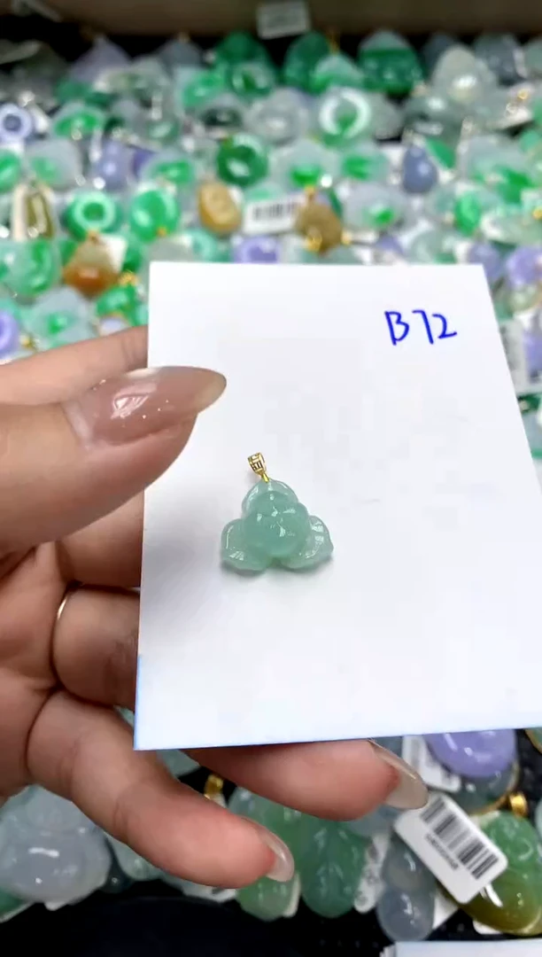 【闪购商品】翡翠颈饰18K金镶嵌11111111111111111