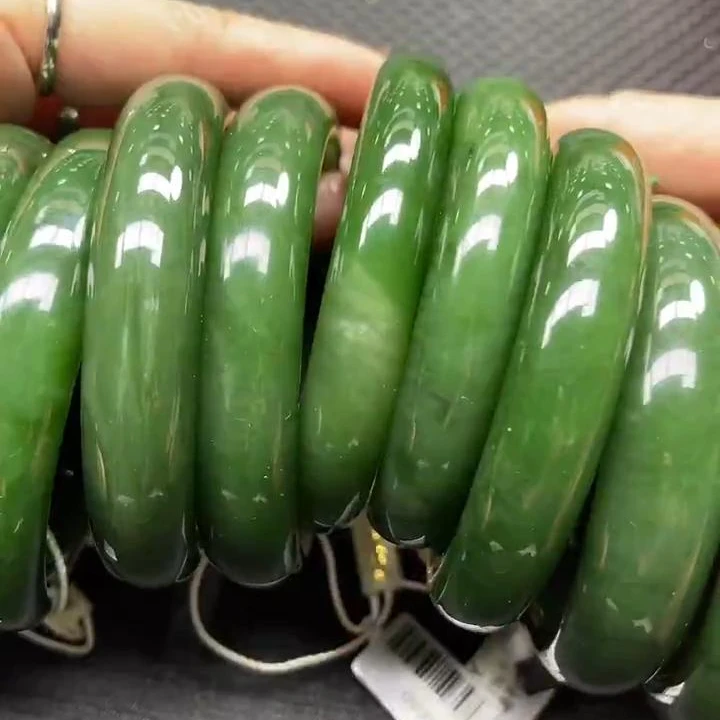 【老郑家】和田玉手镯一支 (多样性发1件)   微红皮