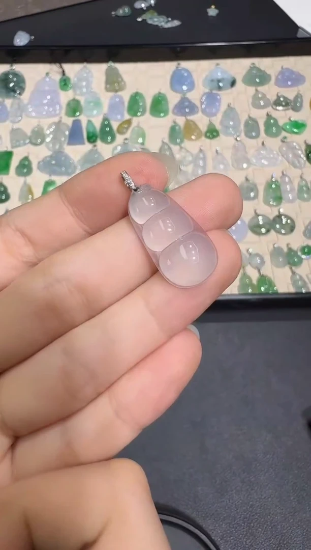 颈饰18K金镶嵌翡翠X0828-1501-444