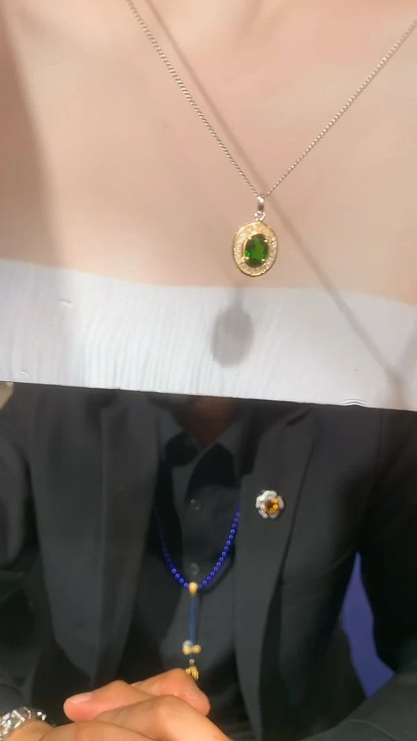 银S925镶嵌透辉石吊坠【宝石世家严选】