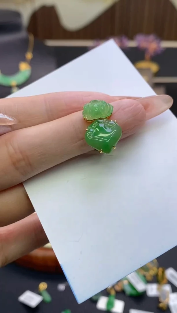 【闪购商品】翡翠颈饰18K金镶嵌净货11973