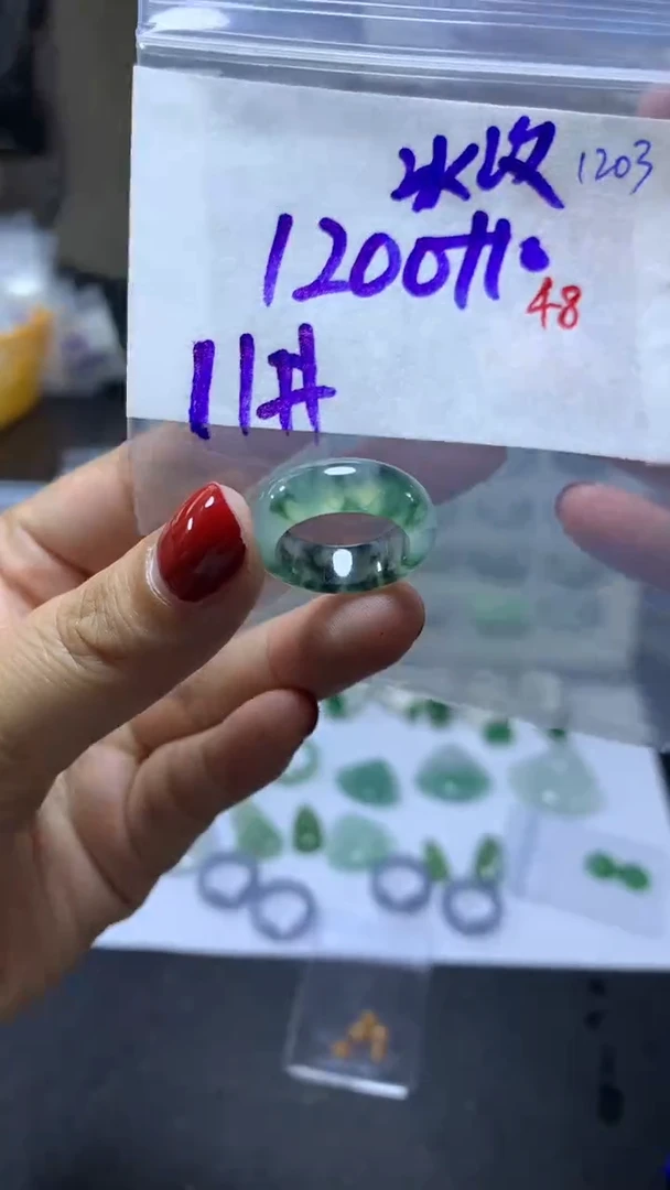未镶嵌定制翡翠毛货需精细抛光拍一发一