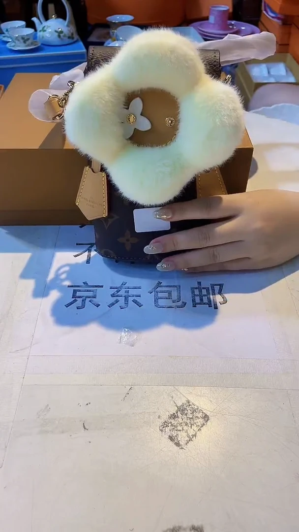 杯鸿辉家品牌瓷器，京东包邮！米黄