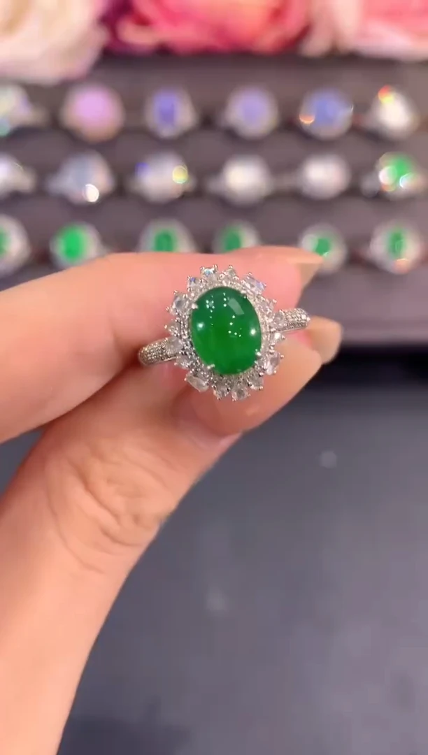 18K金镶嵌戒指翡翠a115