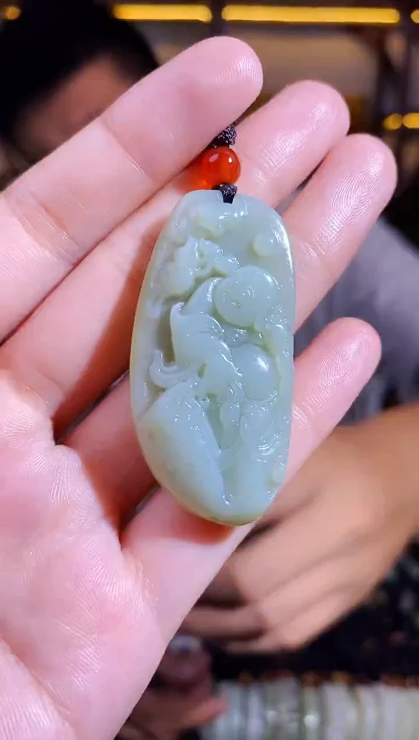 颈饰未镶嵌和田玉1