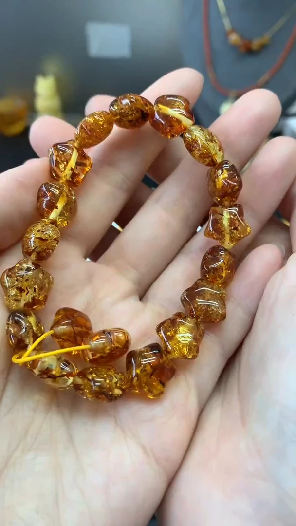 未镶嵌琥珀珠宝奇石黄****?2551）2发1