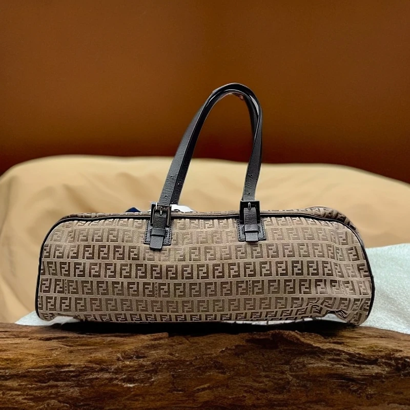 95新 FENDI/芬迪 单肩包1214 0092