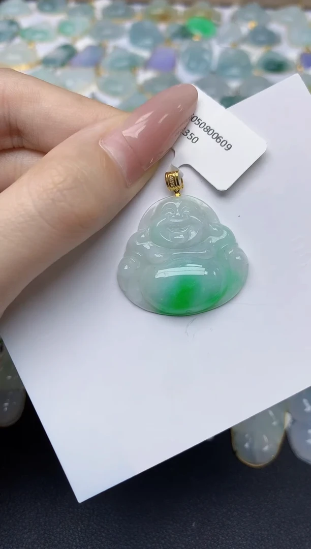 翡翠18K金镶嵌颈饰天然翡翠A货