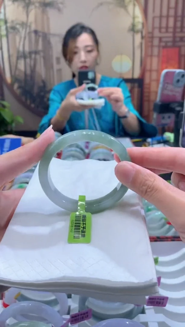 未镶嵌手镯翡翠000053619