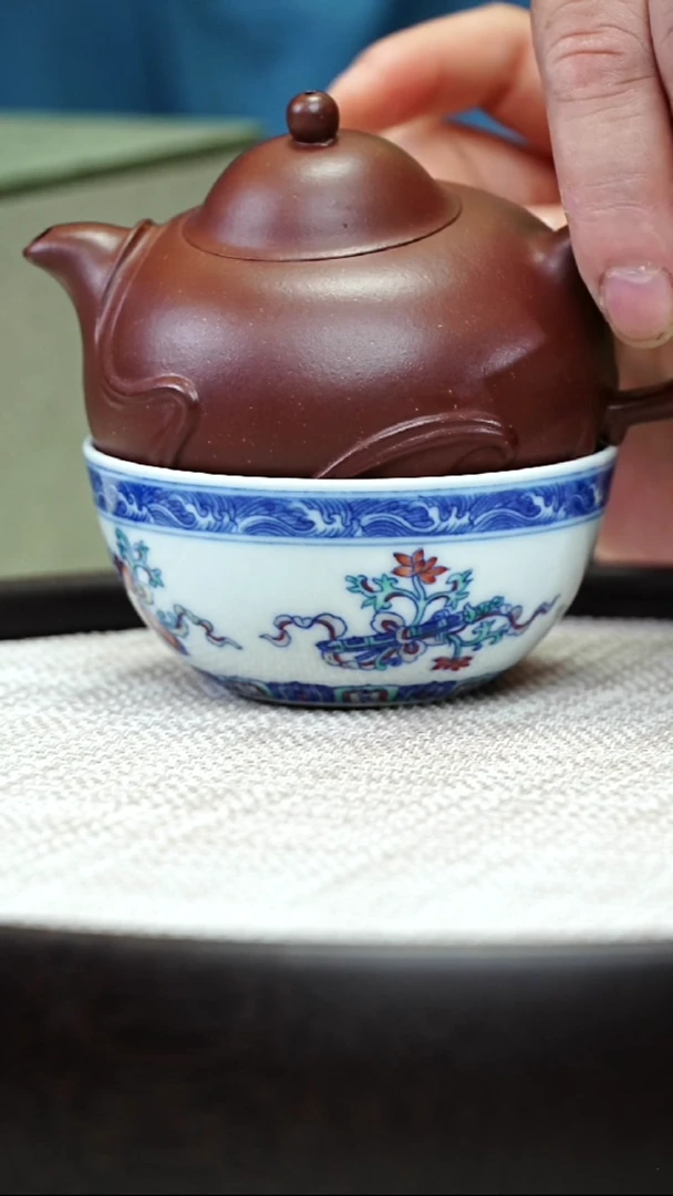 茶壶紫砂CQMH-0003斗彩暗八宝卧足杯贵妃出浴