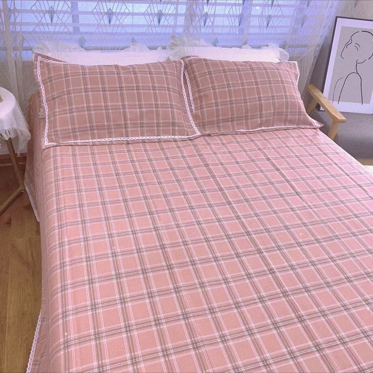 细纹粗布粉色方格240*245±5三件套--（带花边）-2