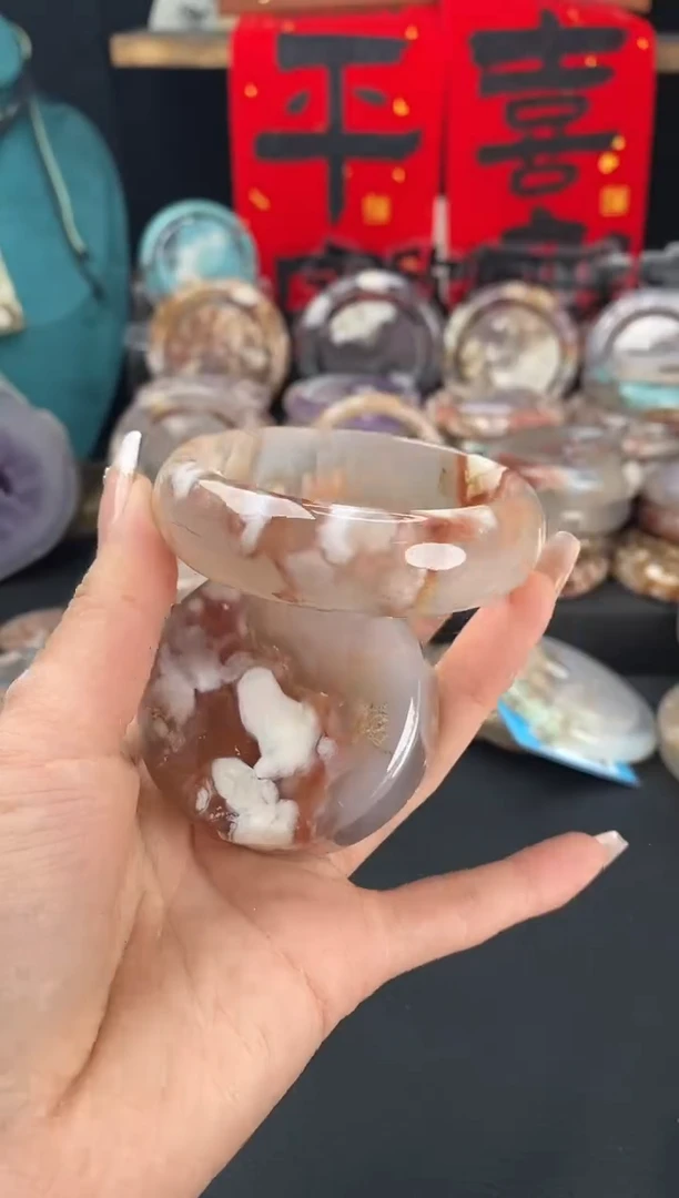 【闪购商品】石英质玉手镯（圆镯）未镶嵌57