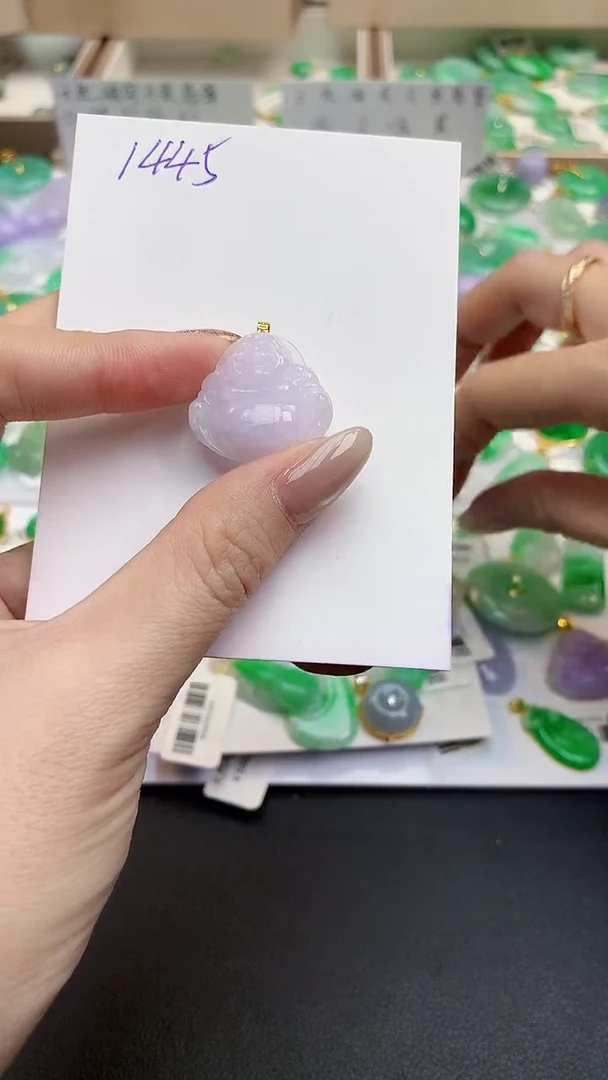 颈饰18K金镶嵌翡翠天然缅甸A货翡翠