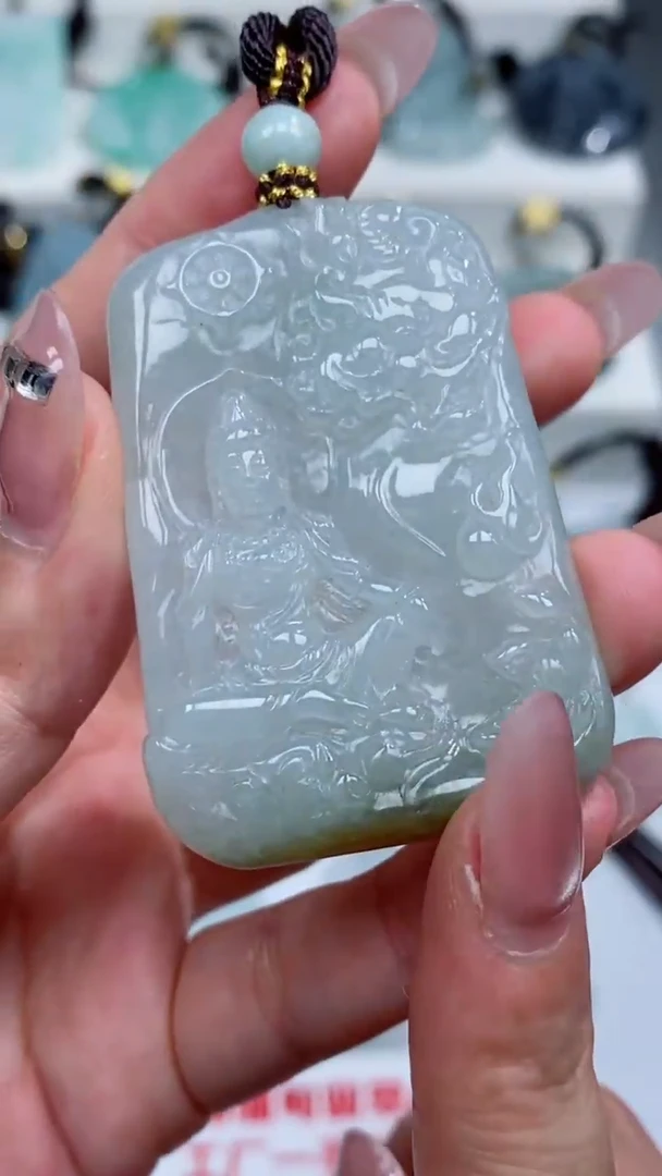 颈饰未镶嵌翡翠吊坠