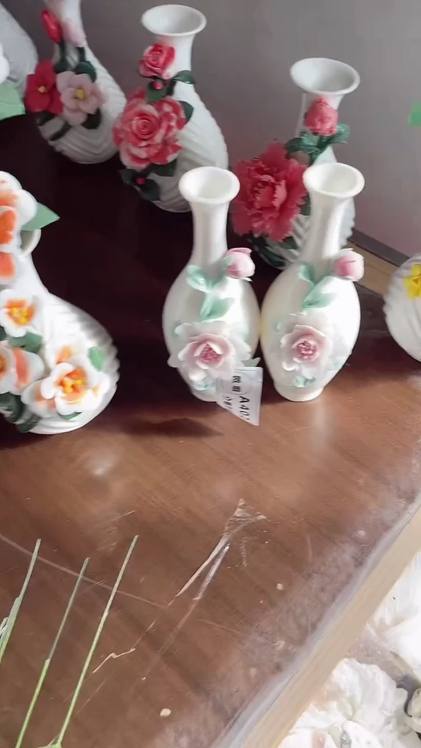 摆件陶瓷手工捏花