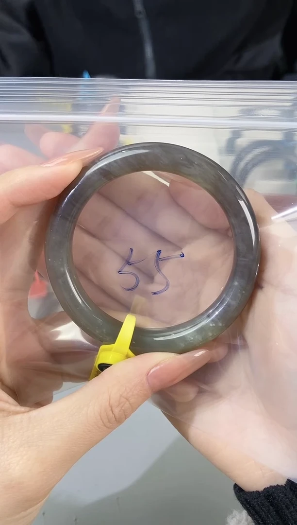 【闪购商品】和田玉手镯未镶嵌和田玉