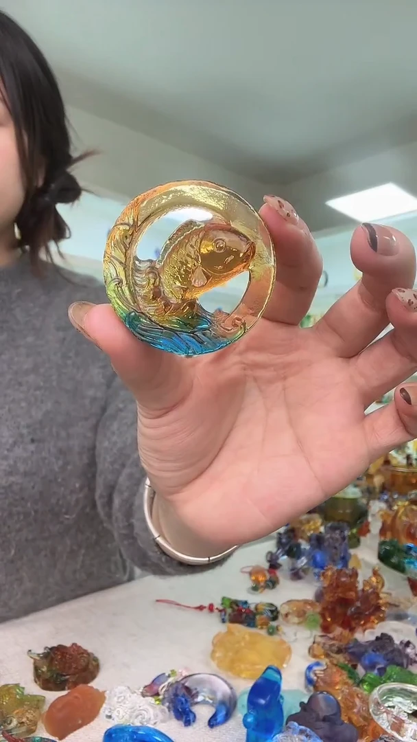 手工艺品琉璃鱼跃