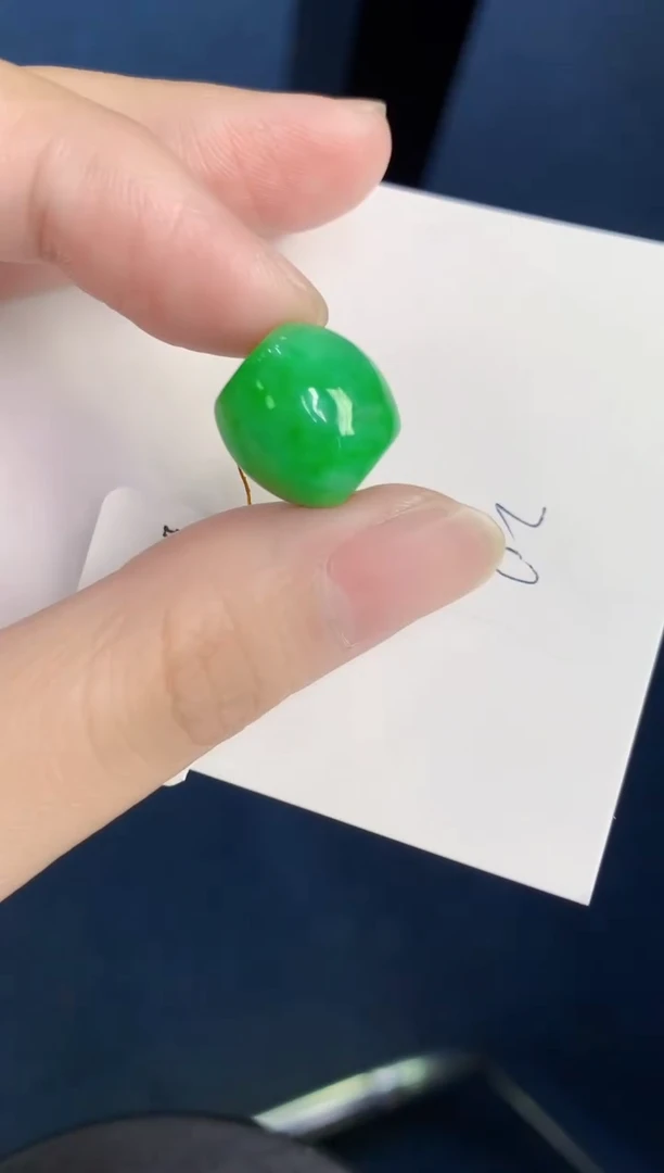 颈饰未镶嵌翡翠天然翡翠缅甸A货