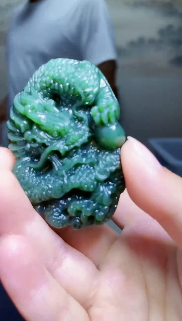 和田玉未镶嵌颈饰1